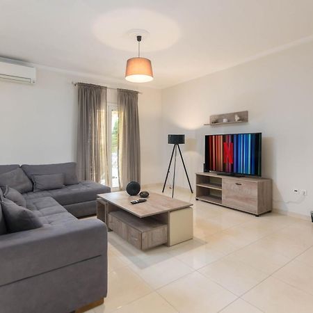 Διωροφη Μεζονετα-2Km Απο Το Κεντρο-Iliana House Apartment Alepou Ngoại thất bức ảnh