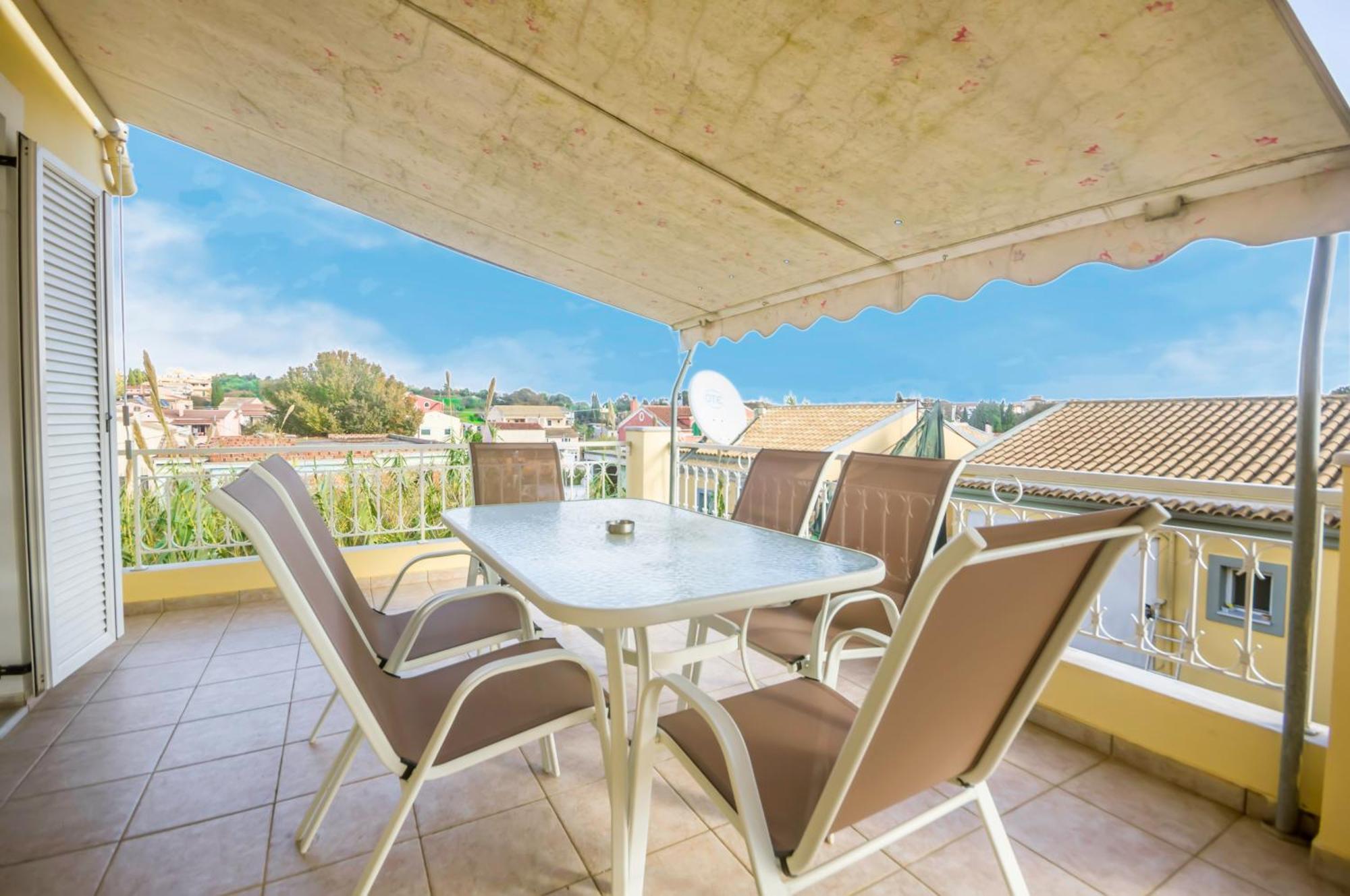 Διωροφη Μεζονετα-2Km Απο Το Κεντρο-Iliana House Apartment Alepou Ngoại thất bức ảnh