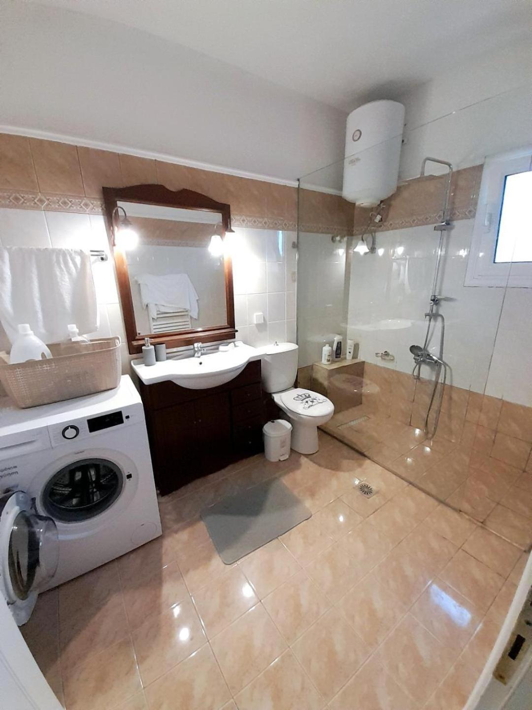 Διωροφη Μεζονετα-2Km Απο Το Κεντρο-Iliana House Apartment Alepou Ngoại thất bức ảnh